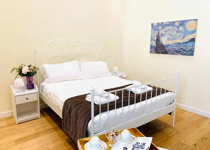 Via Del Corso 4* Roma